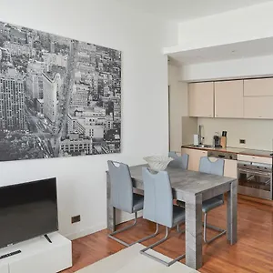 Prestige Boutique Homes -duomo Galleria Vittorio Emanuele Milan